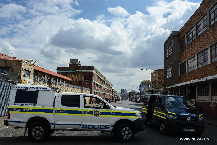 الشرطة تطلق الرصاص المطاطي مع تجدد الفوضى في جنوب افريقيا