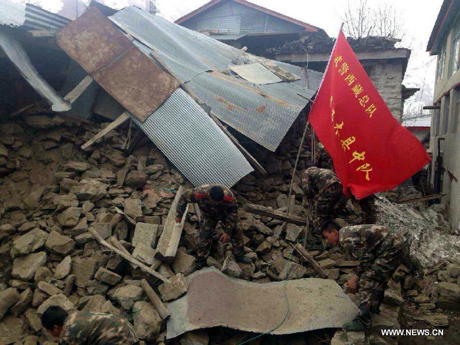 عدد القتلى يرتفع إلى 18 في التبت بعد زلزال نيبال