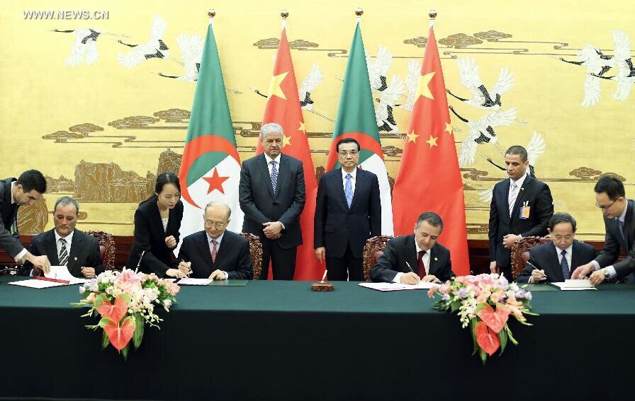 الصين والجزائر تتعهدان بزيادة التعاون بينهما