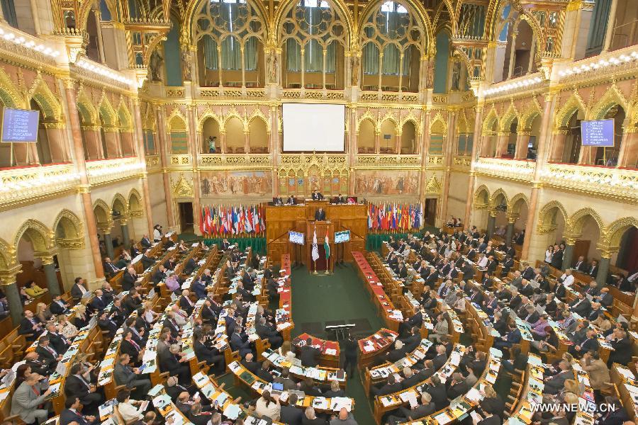 الجمعية البرلمانية للناتو تدعو للتوسع