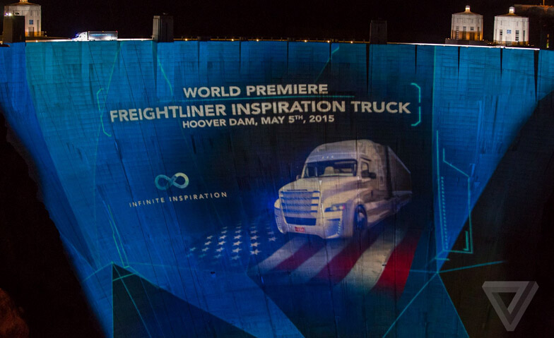 شركة أمريكية تصنع أول شاحنة بدون سائق في العالم 