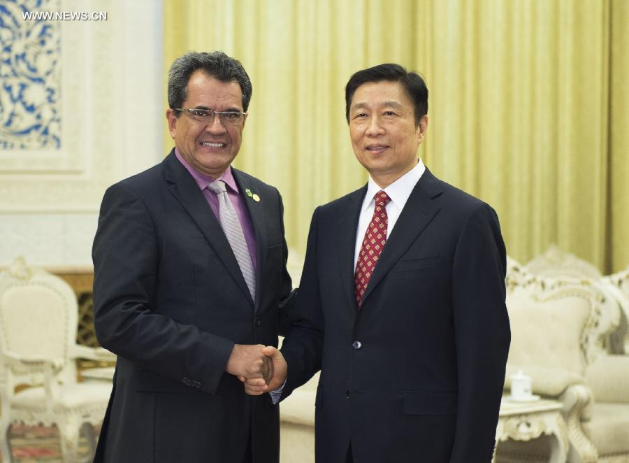 نائب الرئيس الصيني يلتقي برئيس بولينزيا الفرنسية