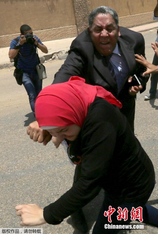 مصر: الحكم بالاعدام على 11 متهما فى قضية "مذبحة بورسعيد" التي وقعت عام 2012