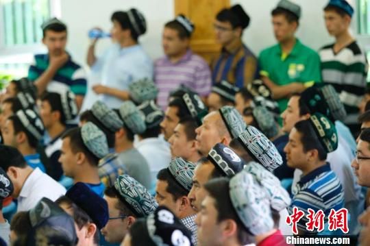 انطلاق مسابقة تلاوة "القرآن الكريم" في الصين