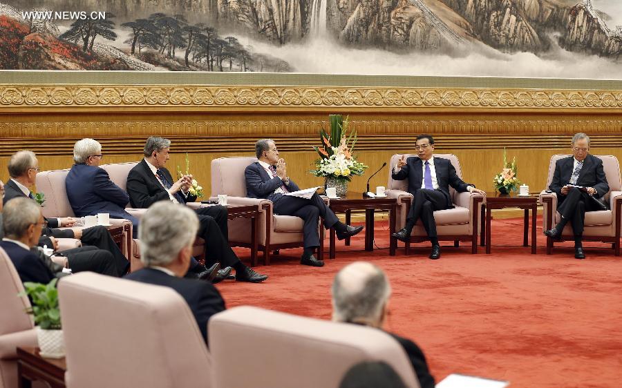 رئيس مجلس الدولة الصيني: الأساس الاقتصادي للصين لا يزال قويا