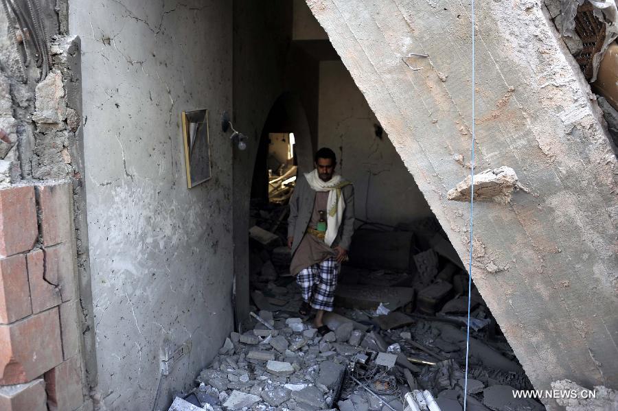 مقتل 15 شخصا في قصف قوات التحالف لاهداف في اليمن