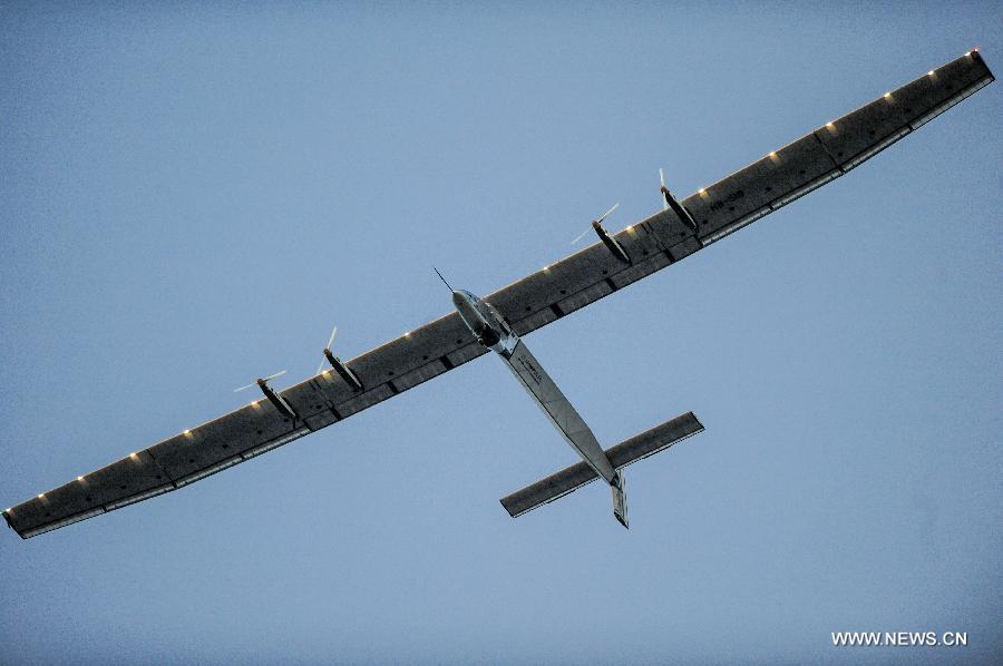 الطائرة "سولار إمبلس2" تعبر المحيط الهادئ وتصل هاواي في رحلة صعبة وطويلة