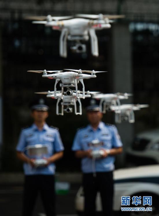 شرطة مدينة صينية تشكل مفرزة الطائرات بدون طيار