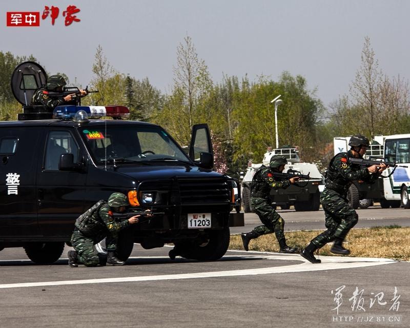 الصين تكشف عن أعلى مستوى من القوات الخاصة