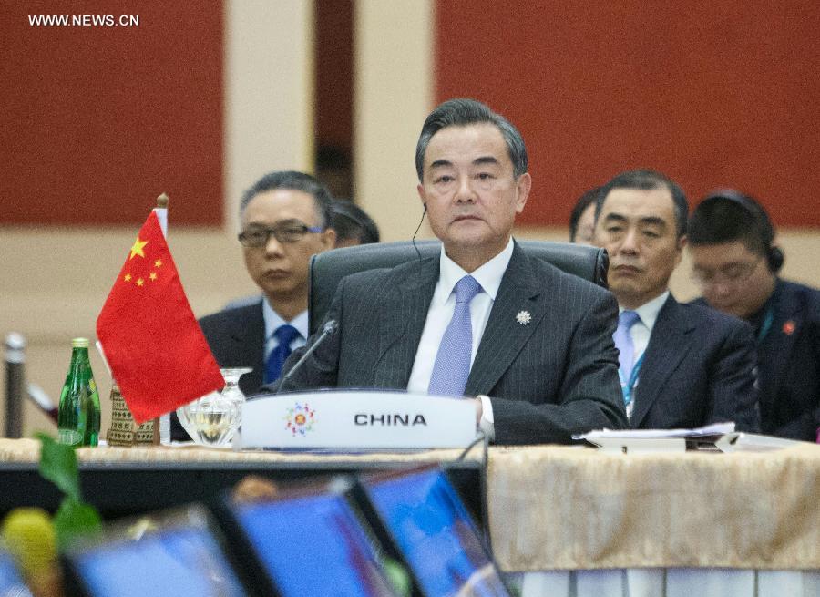 وزير الخارجية الصيني يقترح ثلاث مبادرات للحفاظ على السلام والاستقرار فى بحر الصين الجنوبى