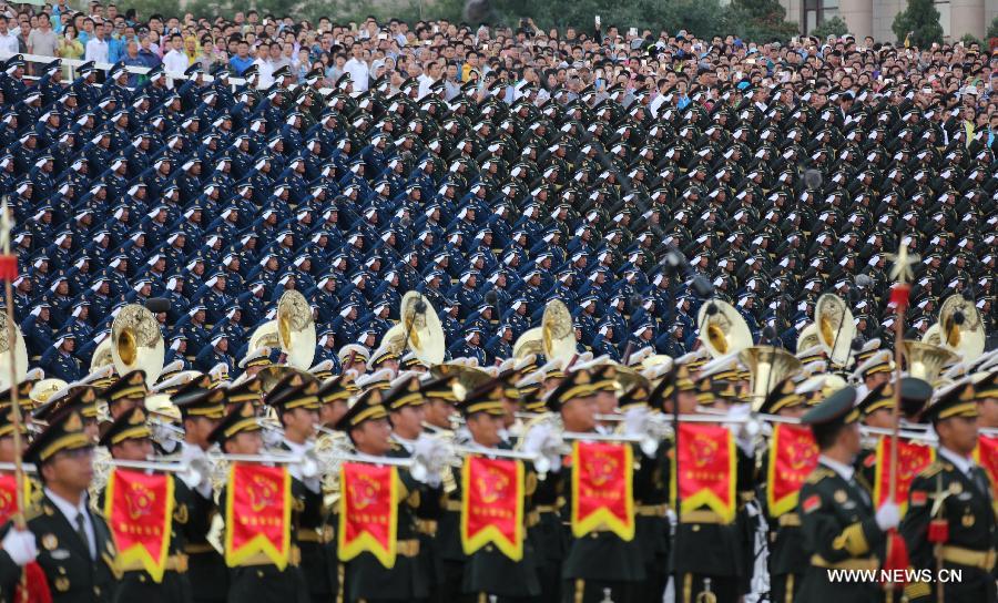 الصين تقوم ببروفة عرض عسكري بمناسبة انتصار الصين على اليابان وانتهاء الحرب العالمية الثانية