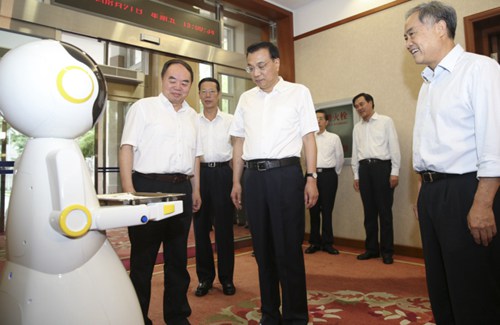 كيف دخل الروبوت إلى تشونغ نانهاي (مجلس الدولة الصيني)؟
