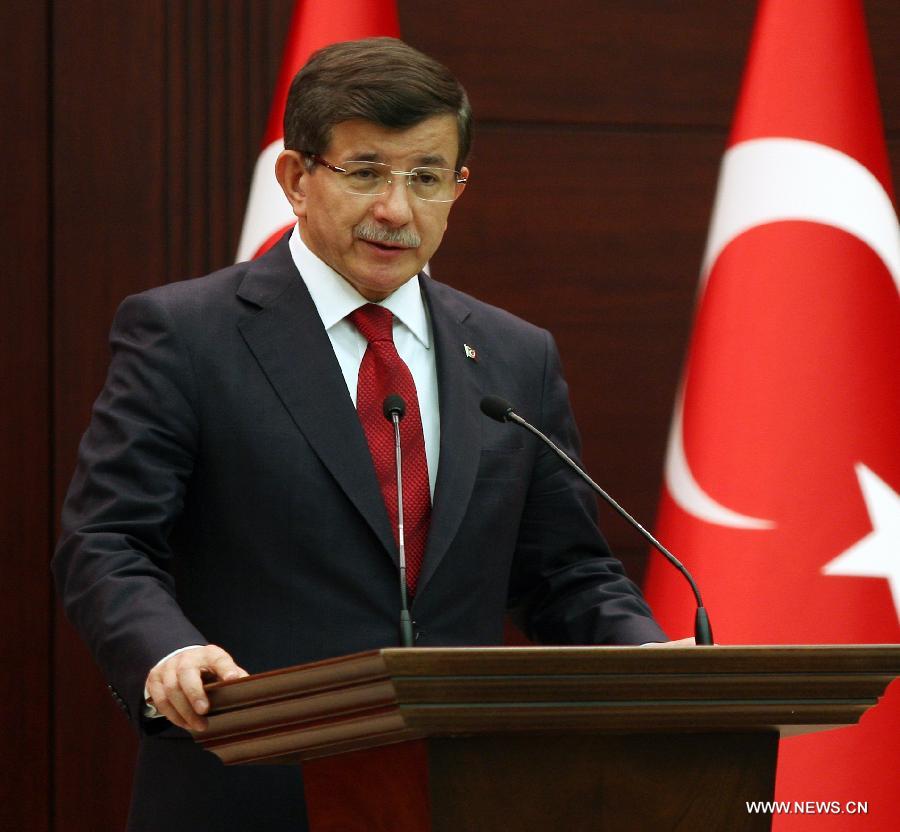 الرئيس التركي يصدق على الحكومة المؤقتة قبل اجراء الانتخابات المبكرة