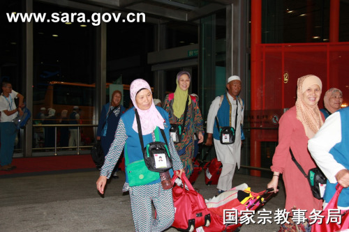14.5 ألف مسلم صيني يتوجهون إلى مكة لاداء فريضة الحج لعام 2015