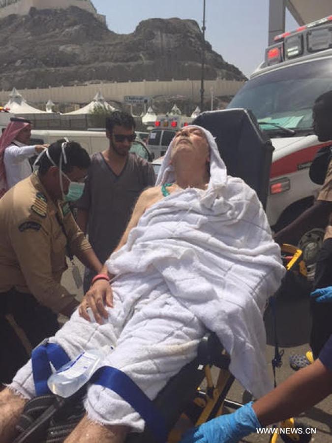 وفاة 310 حجاج وإصابة 450 آخرين في تدافع على جسر الجمرات في مشعر منى بمكة