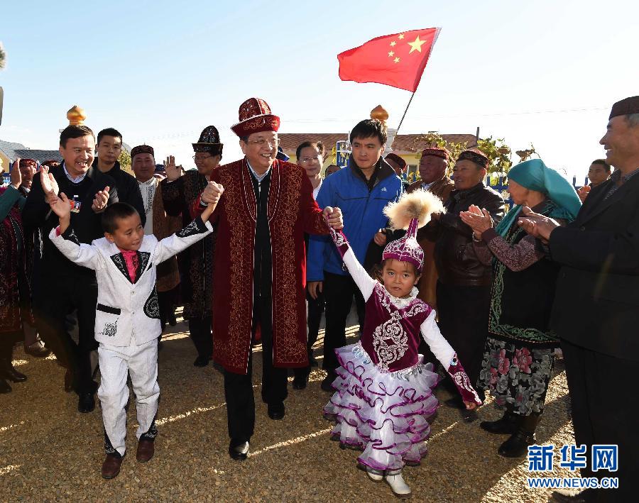 كبير المستشارين السياسيين الصينيين يزور ولاية كيزيلسو القرغيزية وإقليم آلتاي في منطقة شينجيانغ الويغورية الذاتية الحكم