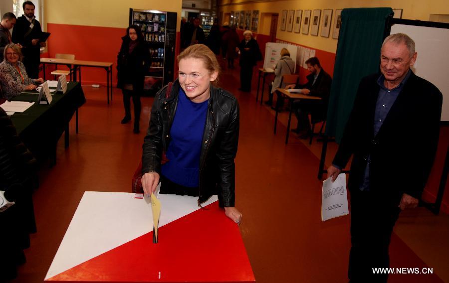 انطلاق الانتخابات البرلمانية في بولندا