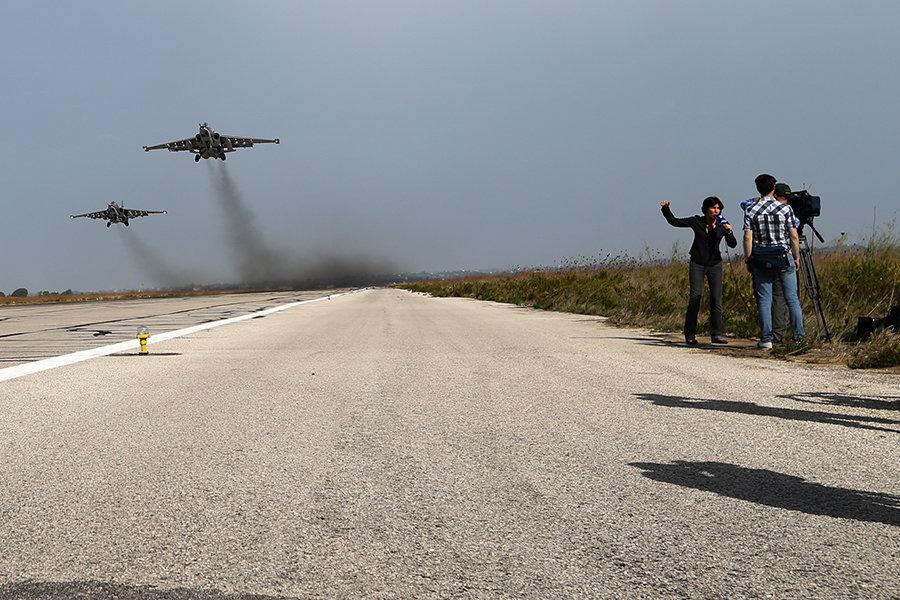 مجموعة صور: صحفي صيني يزور قاعدة القوات الروسية في سوريا 