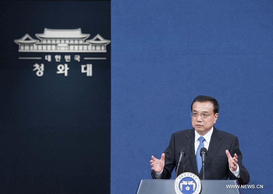 الصين وكوريا الجنوبية واليابان يتفقون على معالجة القضايا التاريخية على نحو ملائم