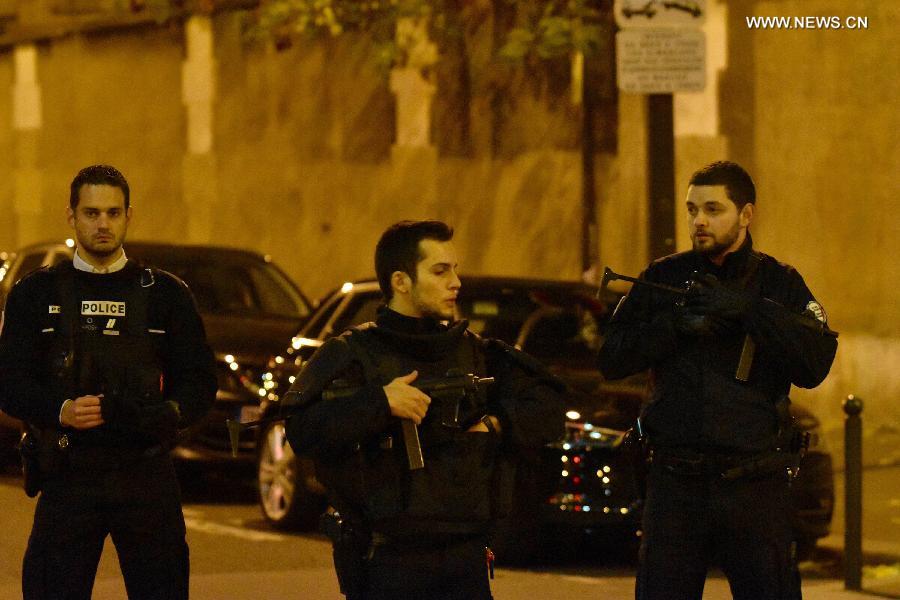 تقارير: ارتفاع حصيلة القتلى في هجمات باريس إلى 140 شخصا