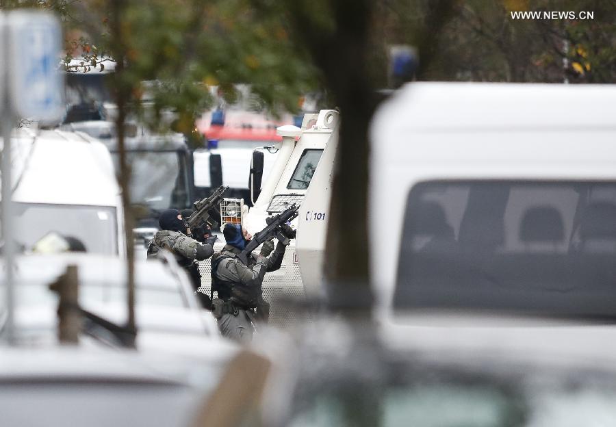 التليفزيون : الشرطة البلجيكية تعتقل شخصا واحدا فى مولينبيك حول هجمات باريس