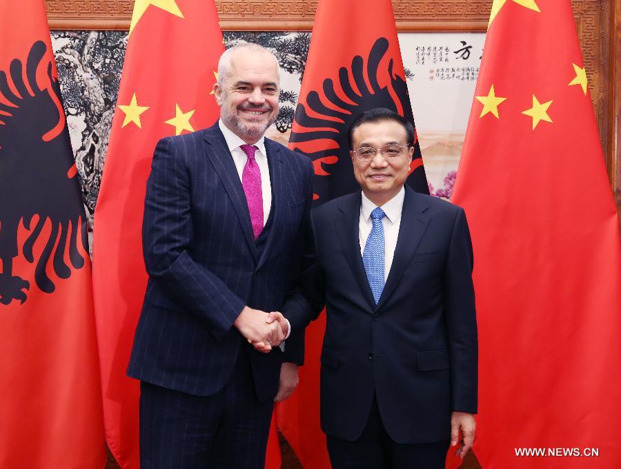 الصين وألبانيا تتعهدان بتعزيز التعاون الثنائي