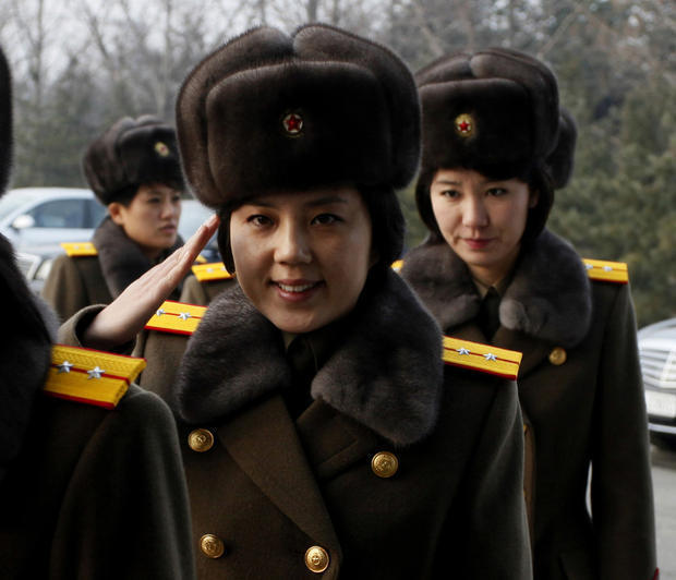 فرقة موران بونغ الكورية الشمالية تزور الصين