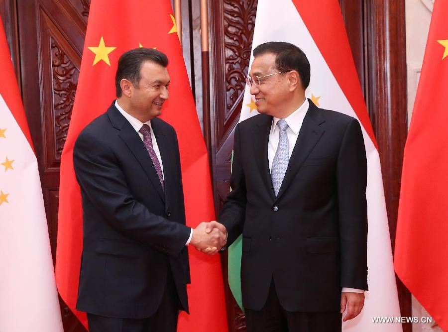 الصين تتعهد بتعزيز التعاون متبادل النفع مع طاجيكستان