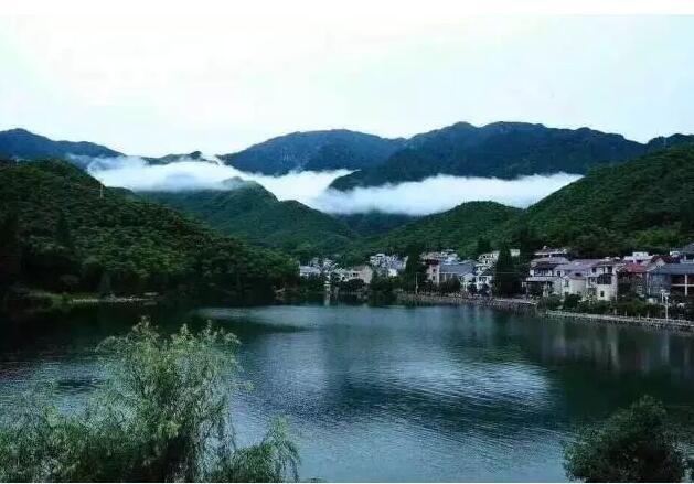 10، قرية قاو جيا تانغ في محافظة آنجي بمقاطعة تشجيانغ