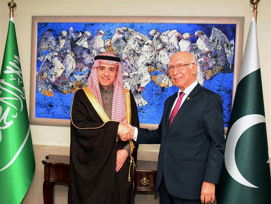 وزير خارجية باكستان يعرب عن قلقه بشأن التوتر بين ايران والسعودية