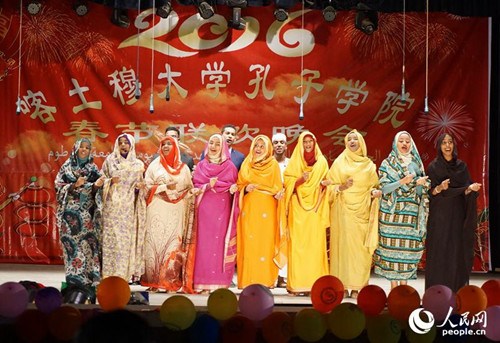 معهد كونفوشيوس لجامعة الخرطوم يقدم عروض رائعة احتفالا بعيد الربيع الصيني