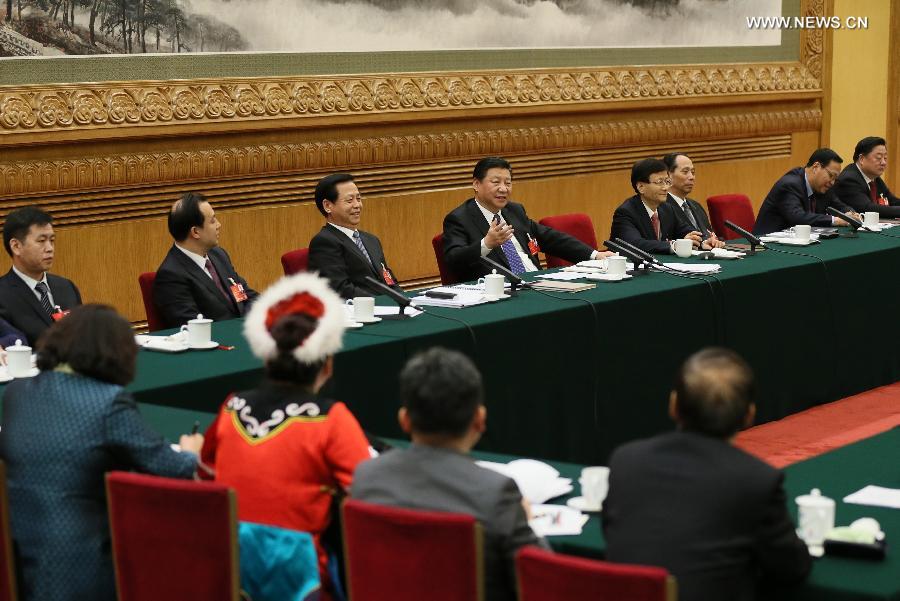 الرئيس الصيني يؤكد على البناء الاقتصادي
