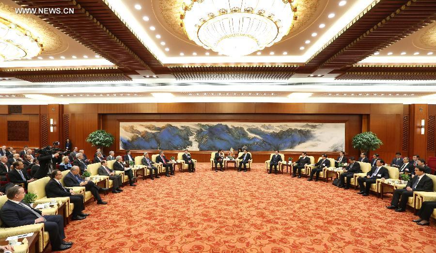 رئيس مجلس الدولة الصيني يتعهد بتعميق الاصلاح والانفتاح