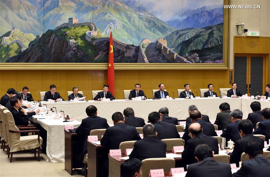 رئيس مجلس الدولة الصيني يتعهد بتعزيز جهود الحوكمة النظيفة
