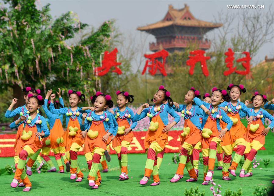 مهرجان ثقافي لعيد تشينغمينغ يقام في كايفنغ