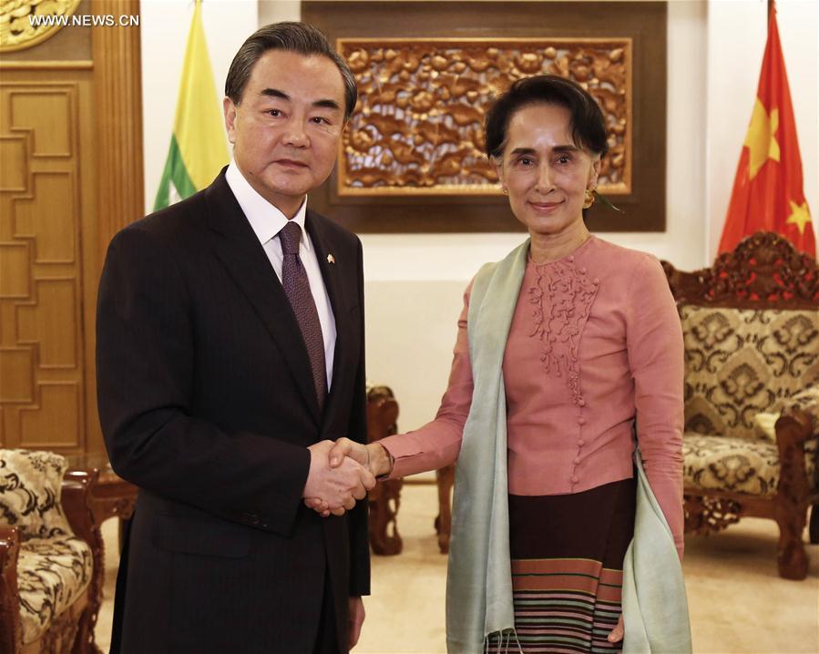وزير خارجية الصين يجتمع مع نظيرته من ميانمار
