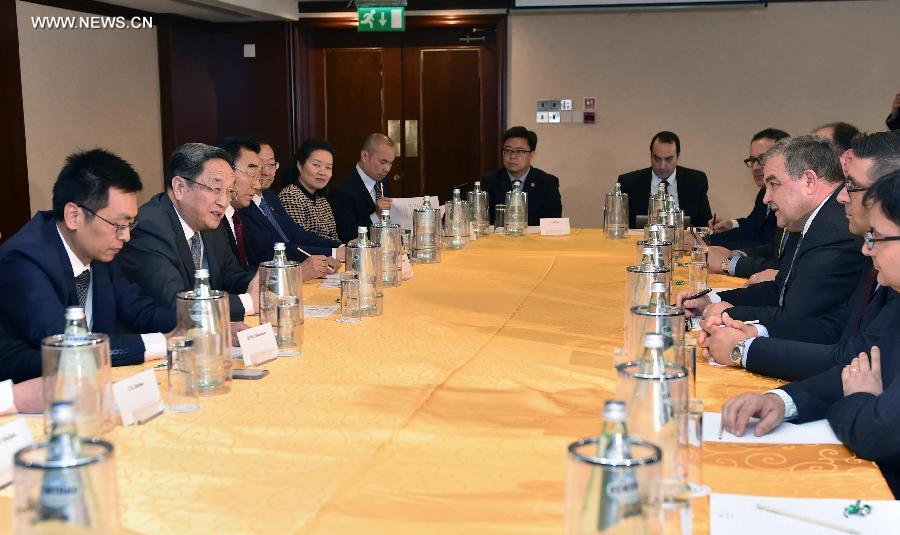 كبير المستشارين السياسيين الصينيين يجتمع مع رئيس برلمان مالطا لبحث العلاقات