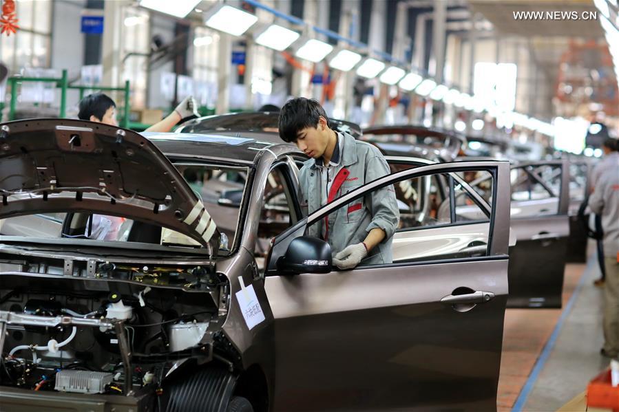 توسع نشاط الصناعات التحويلية في الصين بوتيرة أبطأ