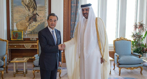امير قطر يستقبل وزير الخارجية الصيني