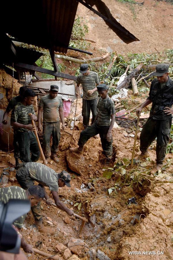 ارتفاع عدد قتلى الفيضانات والانهيارات الأرضية في سريلانكا إلى 37 وفقدان المئات