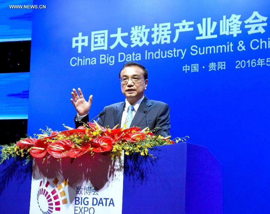 رئيس مجلس الدولة الصيني يتعهد بدمج المعلوماتية فى الاقتصاد الحقيقي