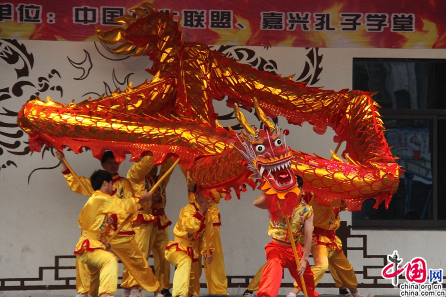 أنشطة ثقافية للاحتفال بعيد دوانوو في جياشينغ