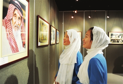 نينغشيا تنظم مسابقة التصوير الدولية حول العادات والتقاليد الإسلامية