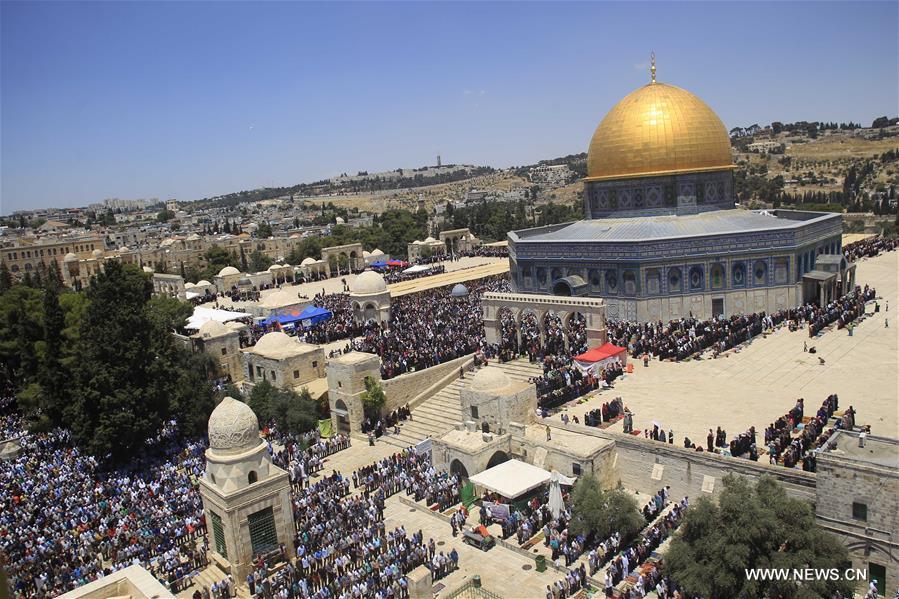 السماح لـ 53 ألف فلسطيني بالصلاة في الأقصى خلال شهر رمضان