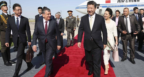 الرئيس الصيني يزور مدينة بخارى التاريخية في اوزبكستان