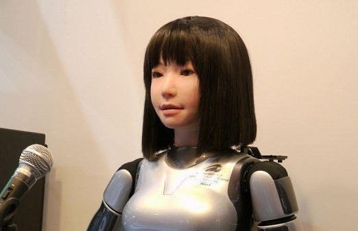 أجمل 10 روبوتات حسناوات في العالم