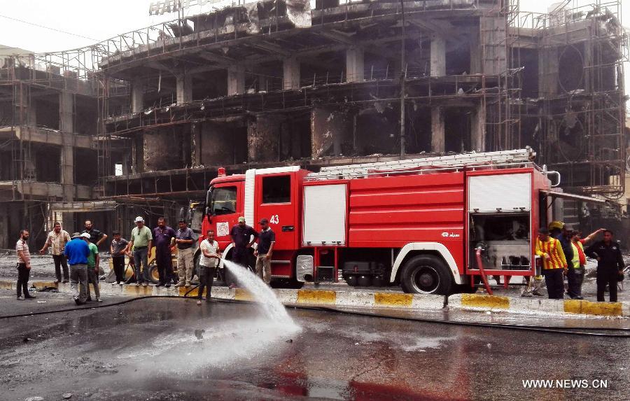 ارتفاع حصيلة ضحايا تفجير الكرادة وسط بغداد إلى 79 قتيلا