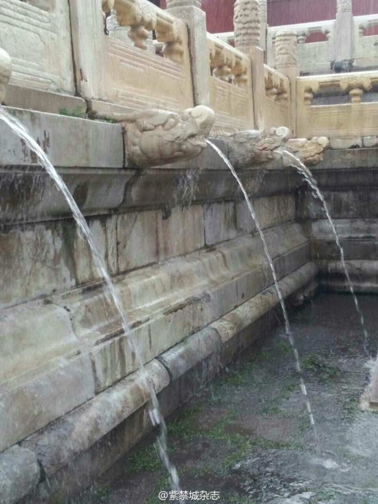نظام الصرف فى القصر الامبراطوري صمد أمام اختبارات مئات سنة