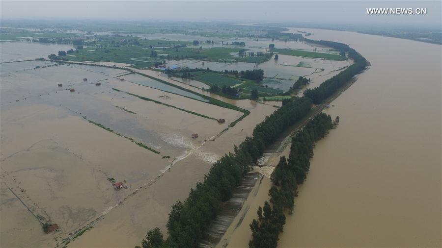 تشقق سد آخر في وسط الصين اثر الأمطار الغريزة