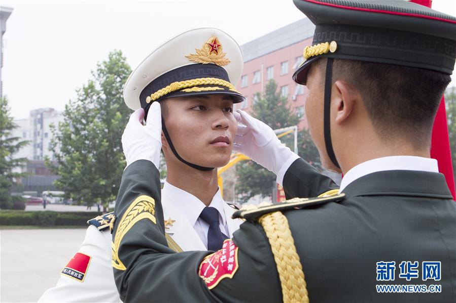 لحظات عن حرس الشرف لجيش التحرير الشعبي الصيني